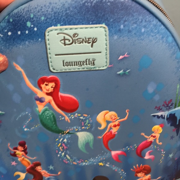 Little Mermaid Loungefly bag NEW - Picture 8 of 8